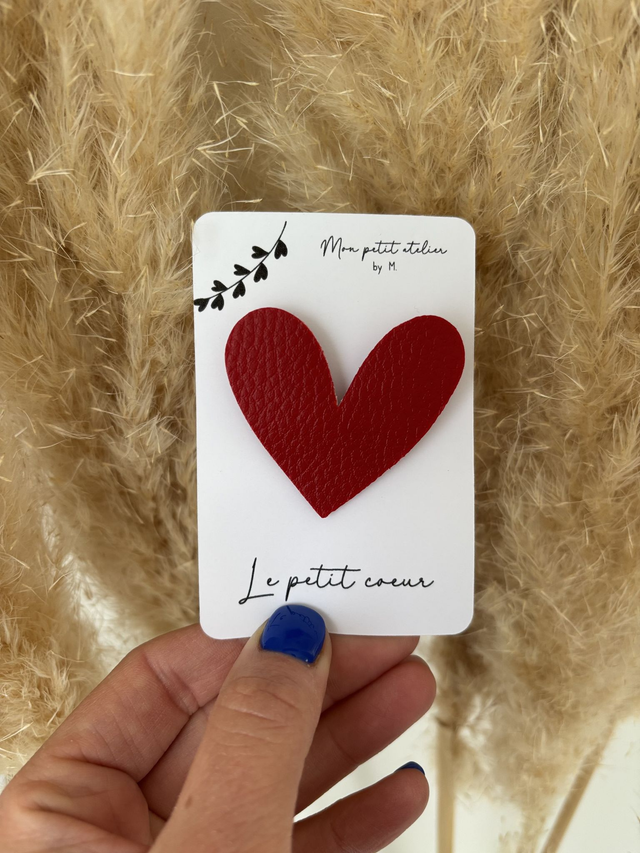 Broche - Coeur rouge biscornu