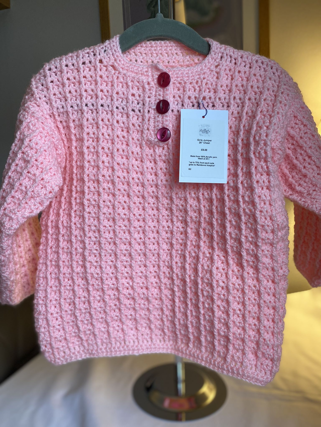 G2  girls crocheted jumper, 26 inch chest