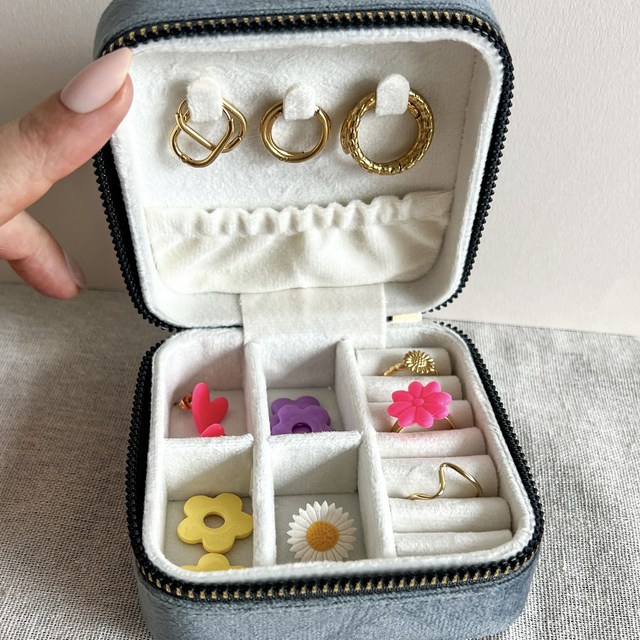 Boite à bijoux velours gris