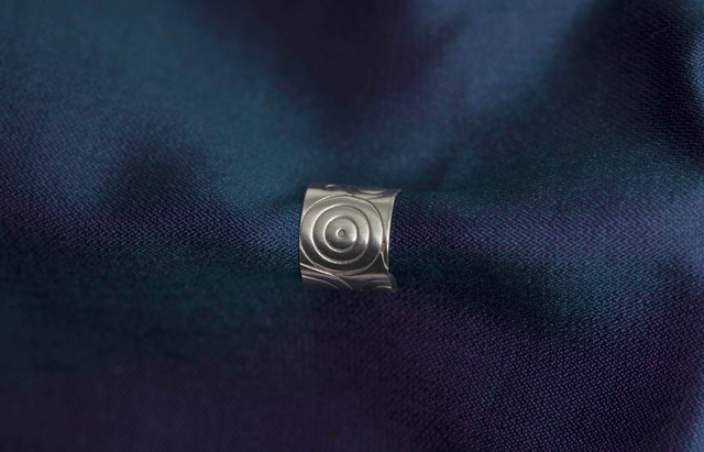 Silver Swirly Circles Ear Cuff - Style 1