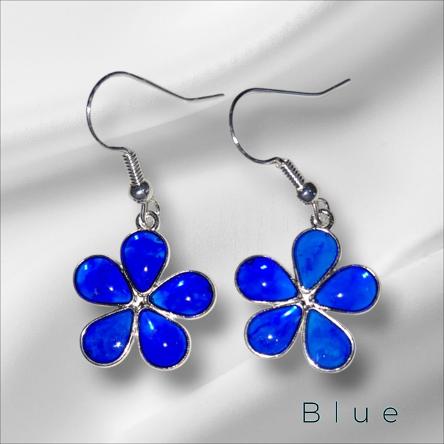 Flower earrings blue