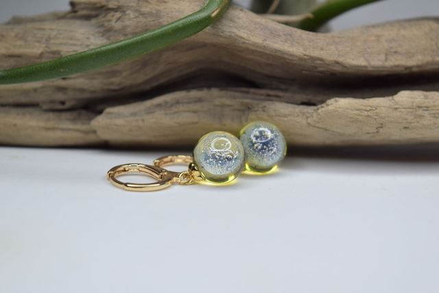 CRÉOLES MINI GALAXIE ROUGE MONTURE OR (CGO2)