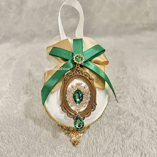 Emerald Satin Bauble Ornament Keepsake