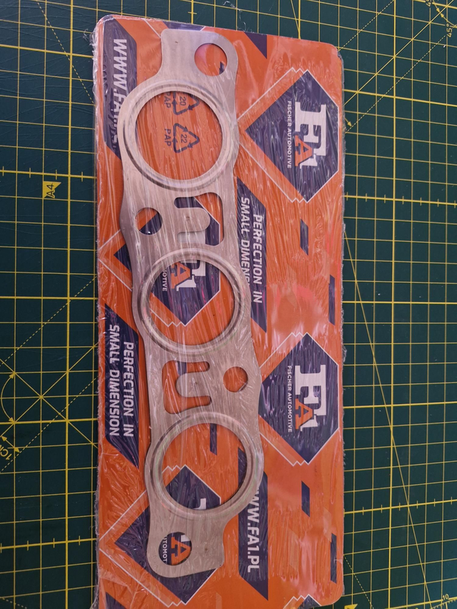 Is200 manifold gaskets 