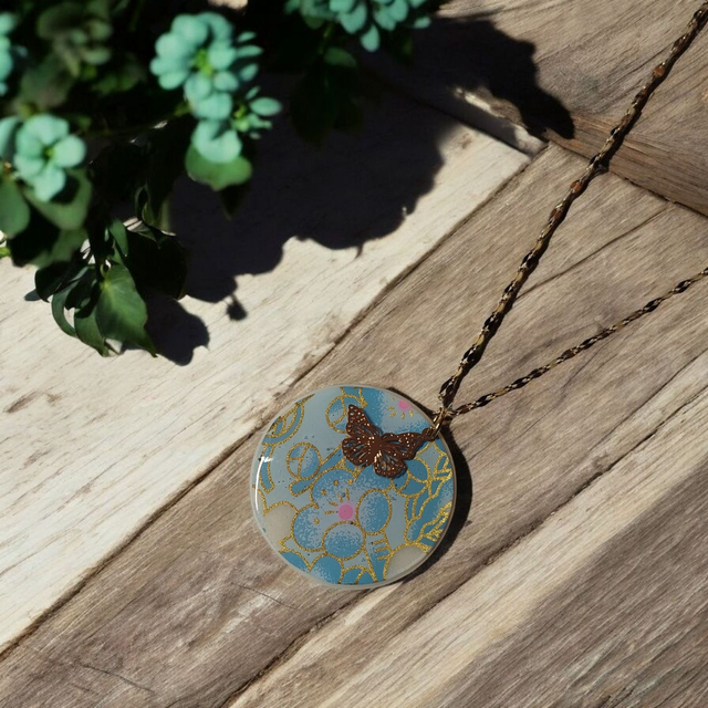 Collier acier inoxydable motifs japonais bleu 