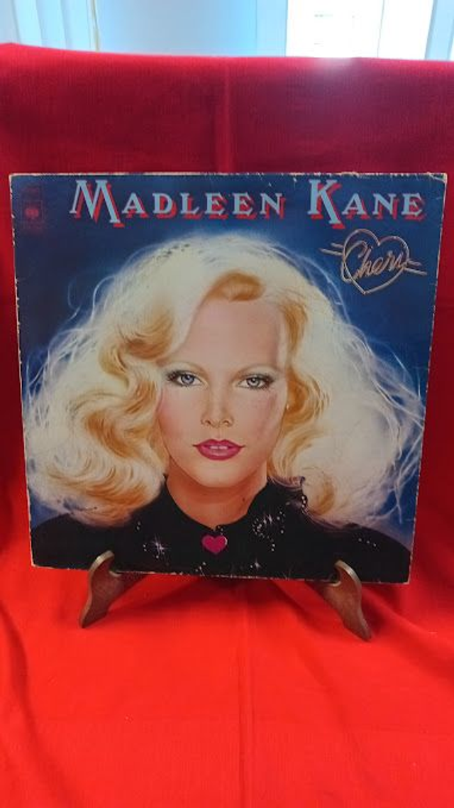 Madleen Kane – Chéri