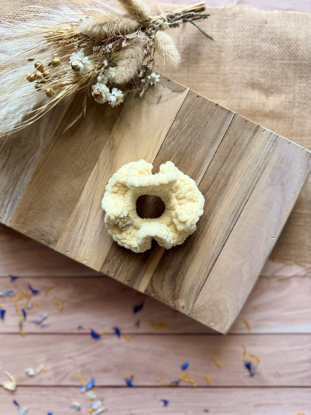 Chouchou tout doux jaune pastel