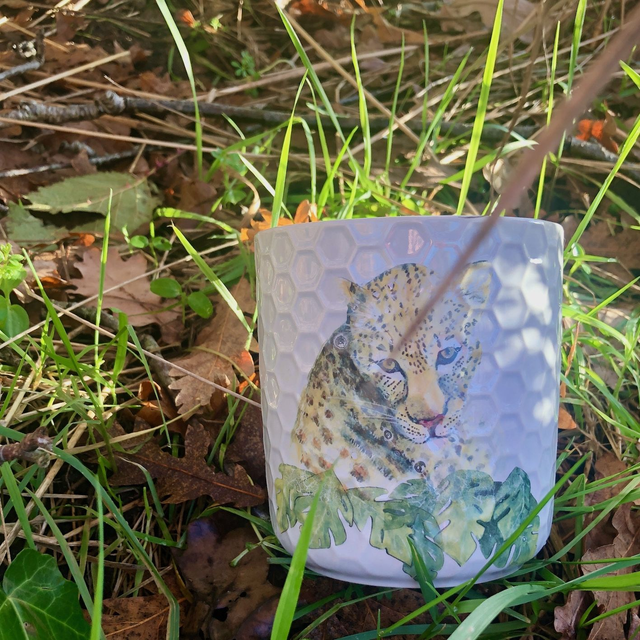 Leopard upcycled ceramics