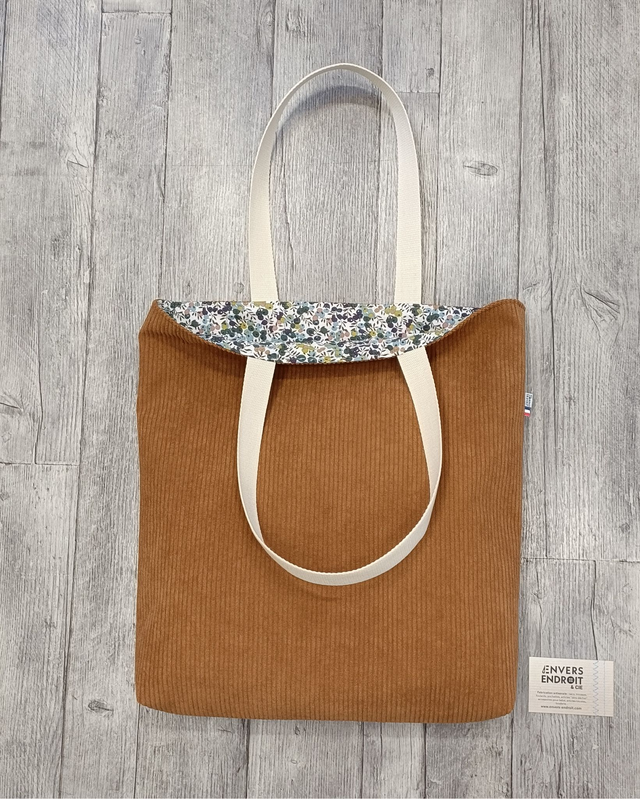 Tote bag en velours côtelé couleurs neutres