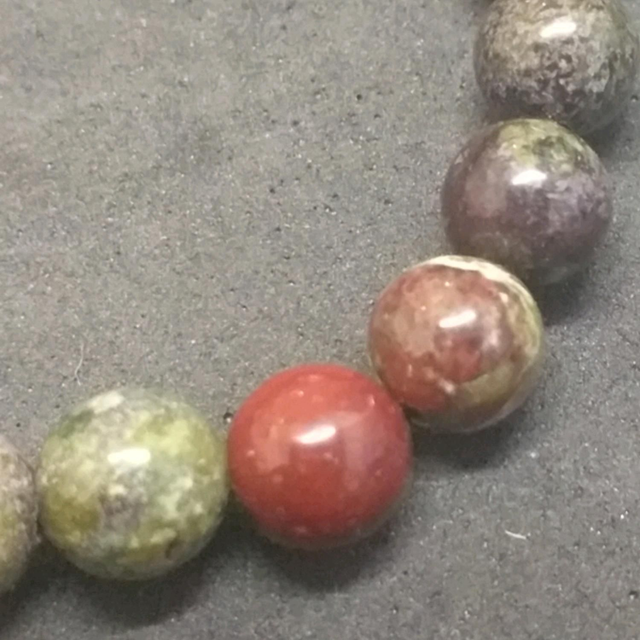 Perle de jaspe sanguin 