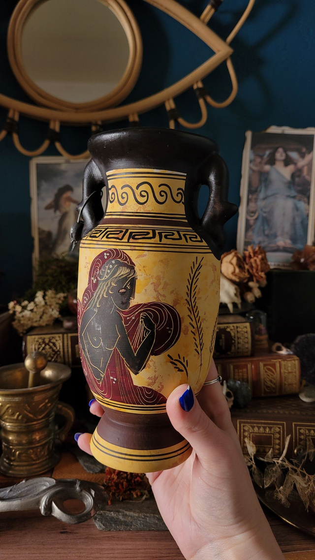 Vase amphore grec  Aphrodite 