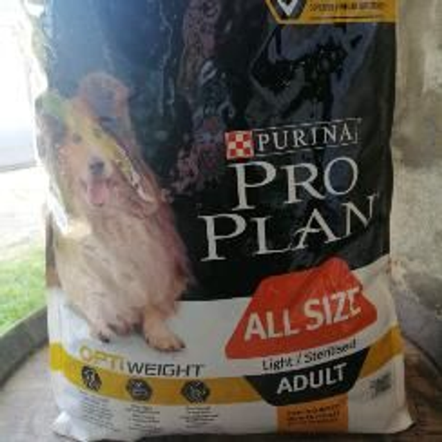 all size adult 18kg light/sterilised poulet