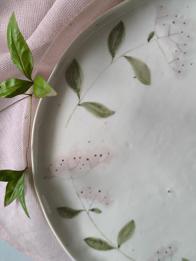 Hydrangea serving plate