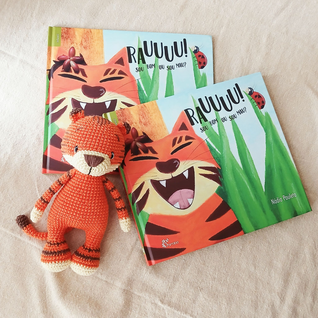 Pack Livro Rauuuu + Amigurumi