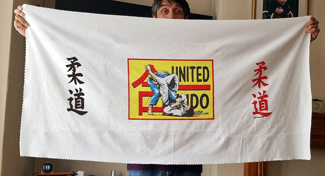 SPORTS Towel - LARGE