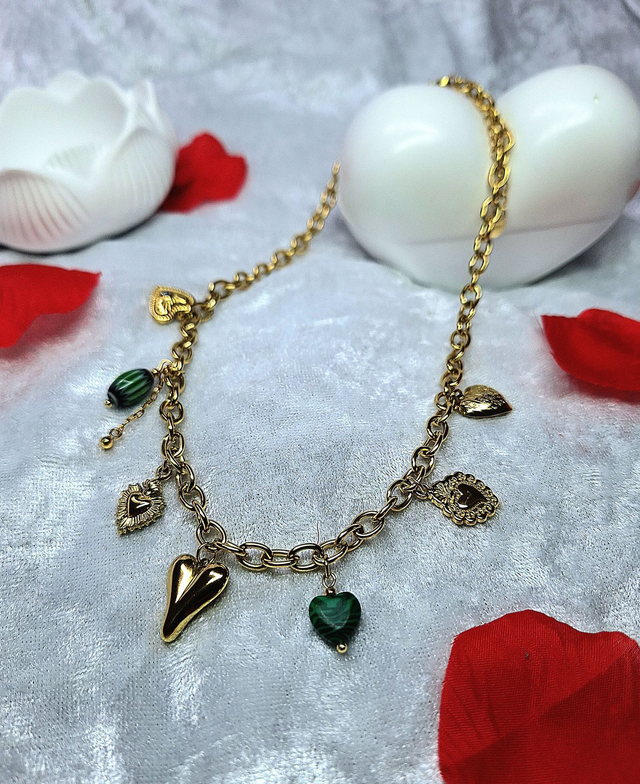 Axelle-Collier pierres vertes