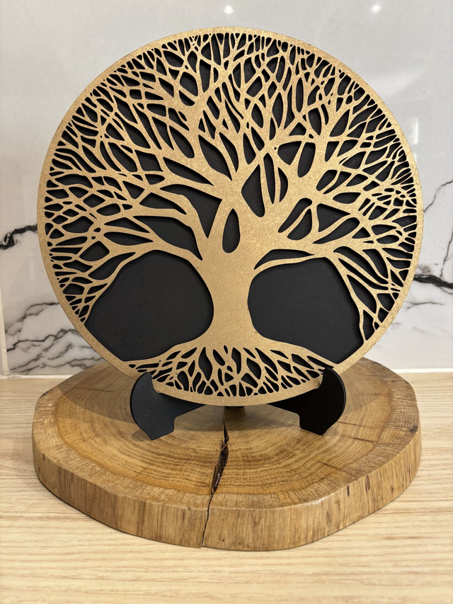 L'arbre de vie Yggdrasil Or sur Noir 