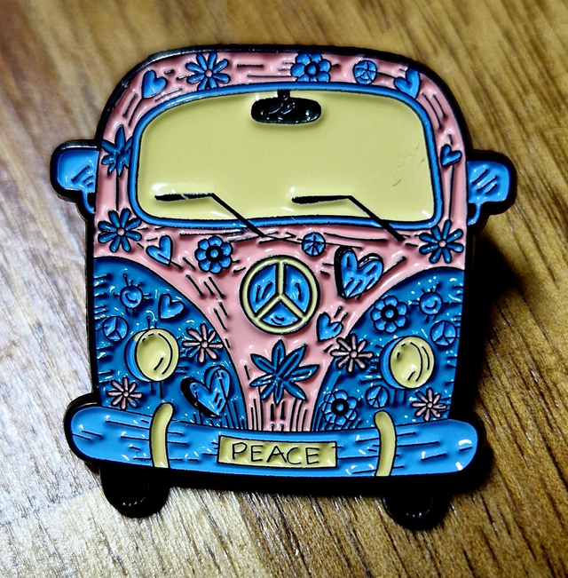 PIN'S VAN PEACE & LOVE
