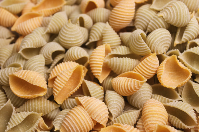 Conchiglie with Aberdeenshire Carrot and Peas (300g)