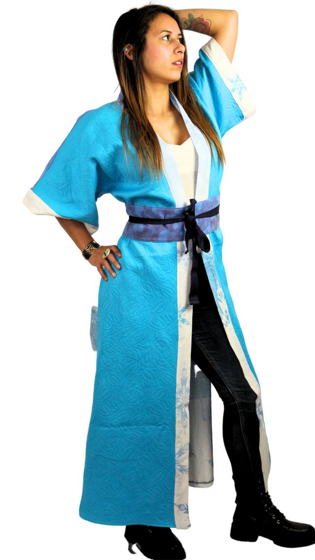 Kimono Unique avec Motif de la Reine des Neiges libérée délivrée et Obi Japonais Taille Unique