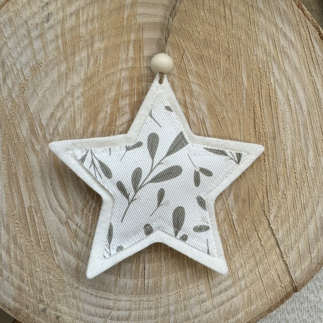 Fabric Mistletoe Stars decoration 