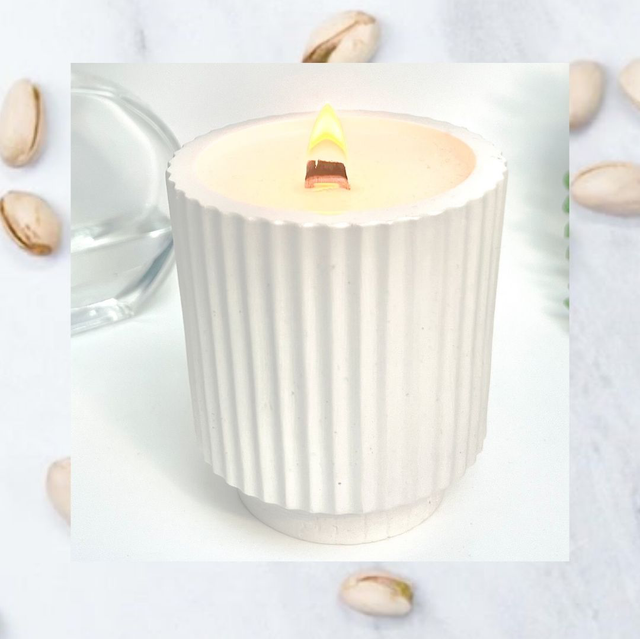 Dulcera Wood wick Candle 120g  