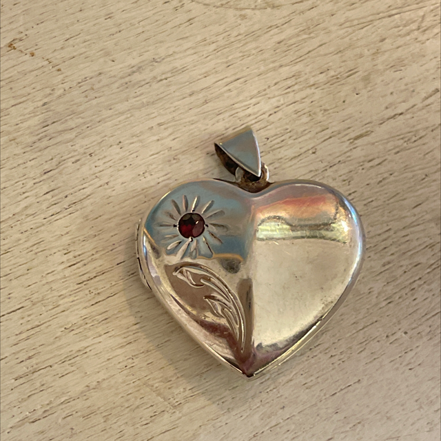 Amulett Medallion 925er Silber mit Granatstein