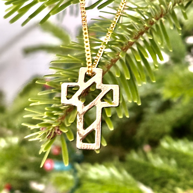 CROIX ajourée en Bronze