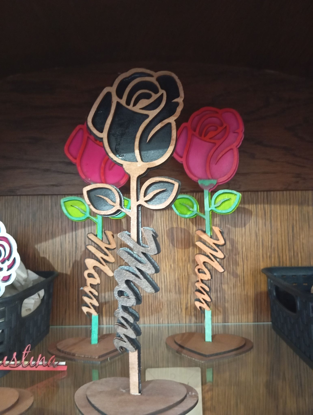 Rose personnalisée sur socle