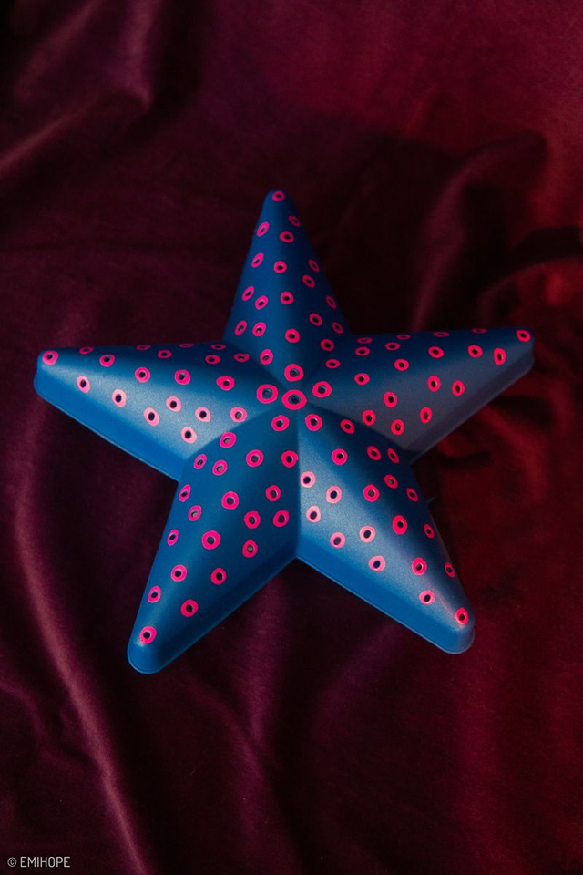 LAMPE MURALE ÉTOILÉE ROSE