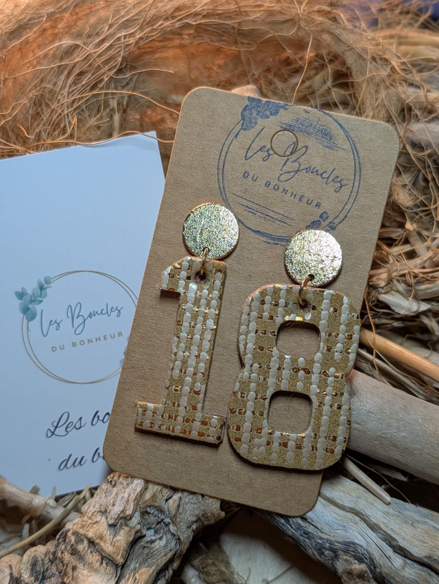 Boucles d'oreilles chiffres fétiches 18 