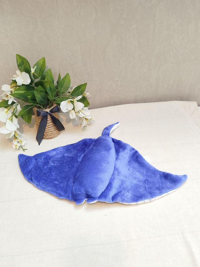 Raie manta bleu nuit