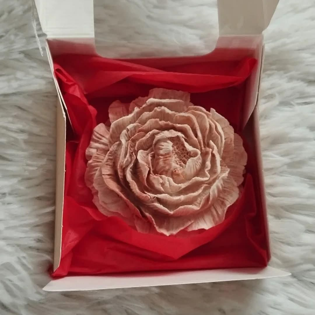 Pivoine en Jesmonite / diffuseur de parfum ou HE 