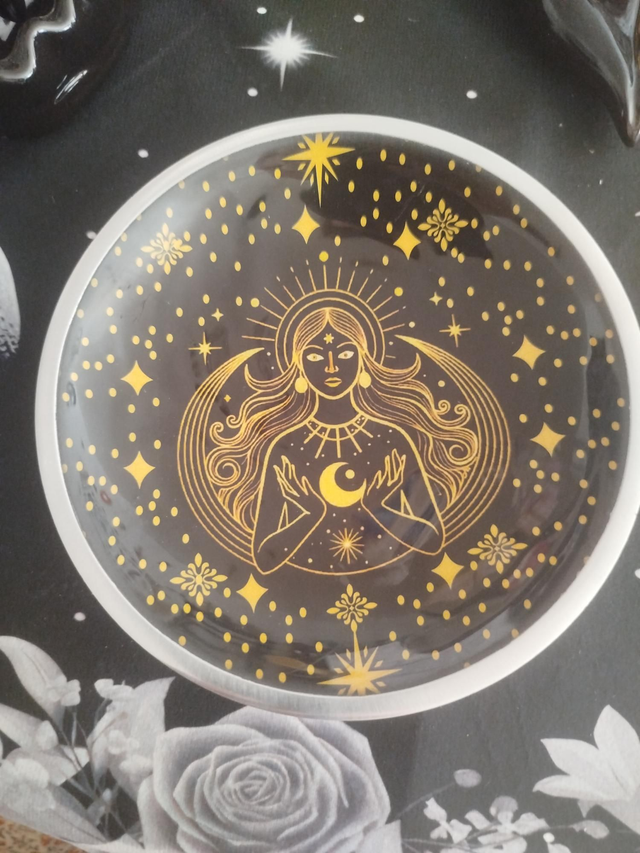 Assiette d’offrande – Déesse Lunaire