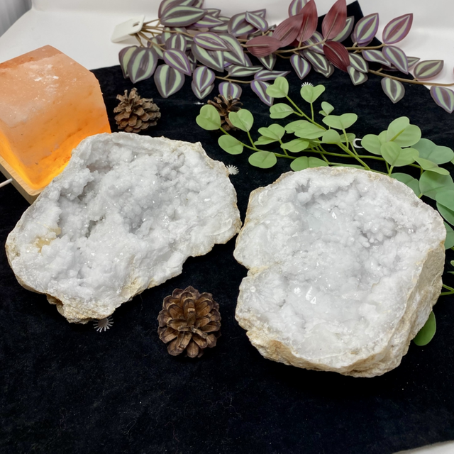 Geode Bergkristall ganz