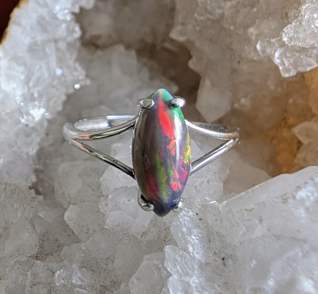 Bague Opale Éthiopienne 
