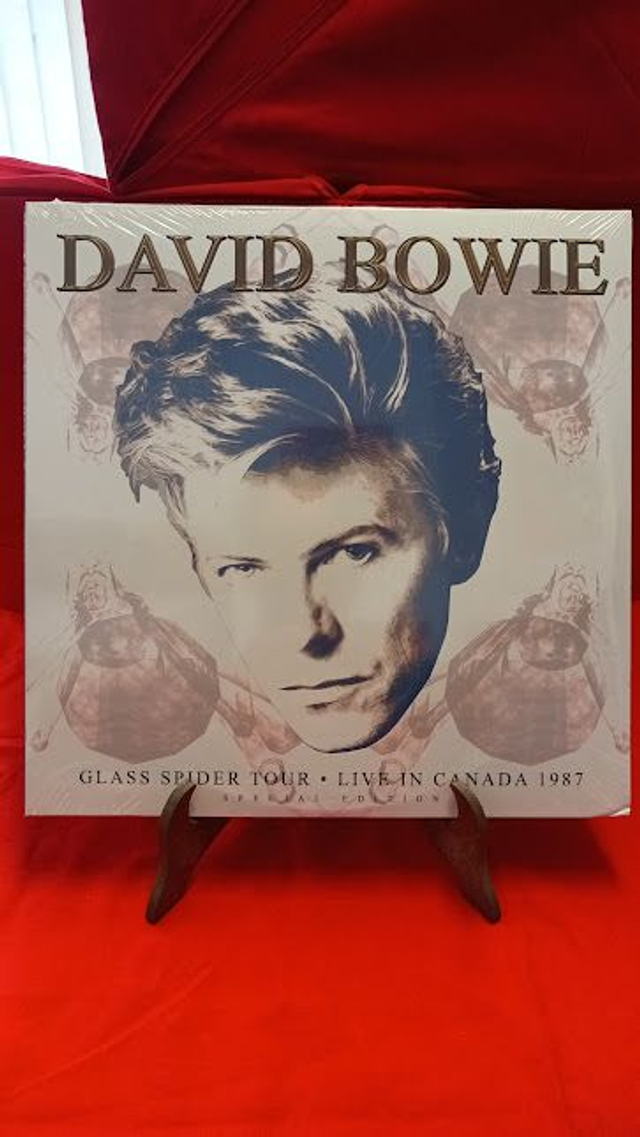David Bowie – Glass Spider Tour · Live In Canada 1987