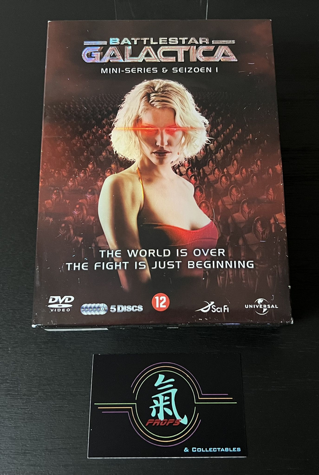 DVD : Battlestar Galactica * Mini-Series & Season 1 * PAL 2 Region *