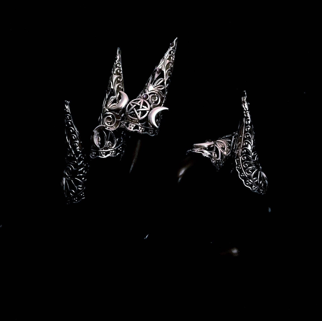 Triple moon nail claws 