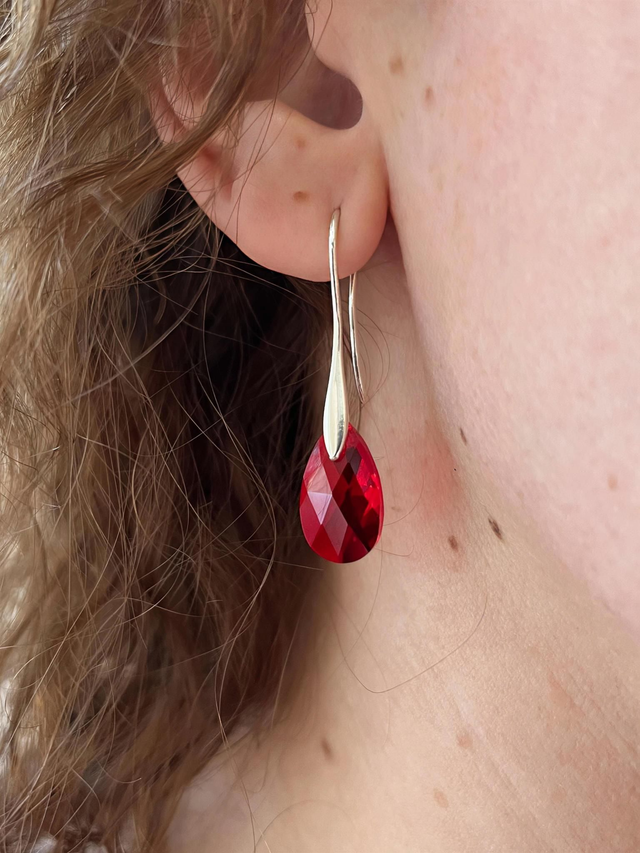 Boucles d'oreilles rouge intense