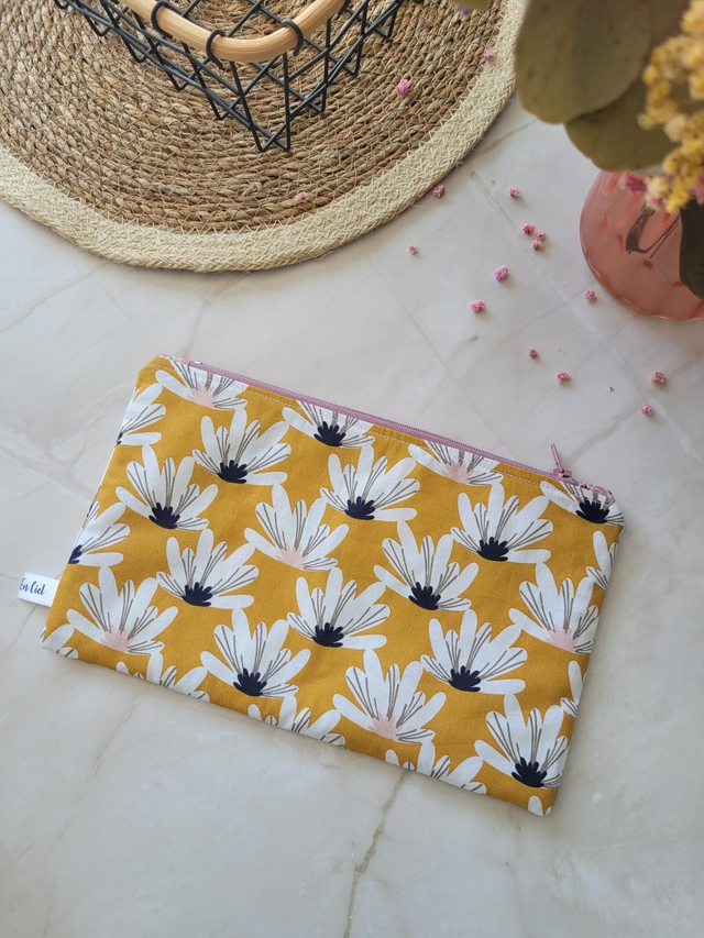 Pochette zippée fleurs 