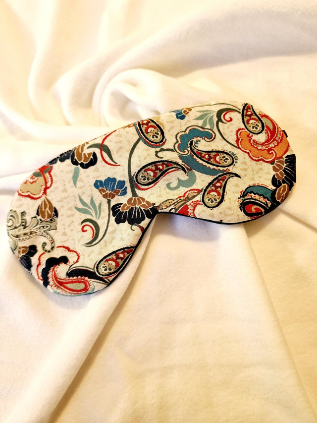 Masque motifs cachemire