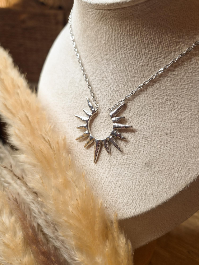 Collier "Soleil" - Modèle argenté 