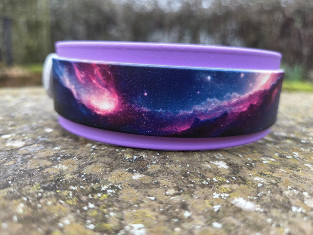 Purple eclipse- to fit 15-18 ins neck