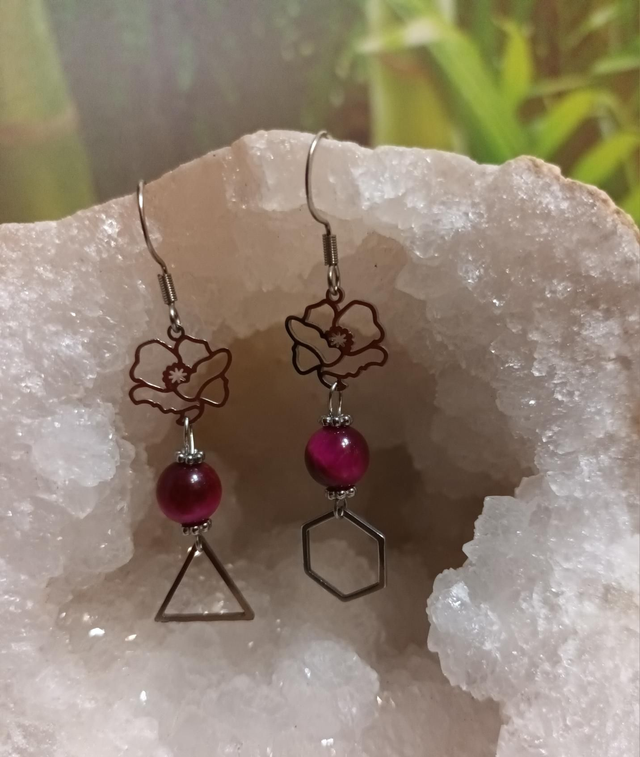 Boucles d’oreilles en œil de tigre teinté