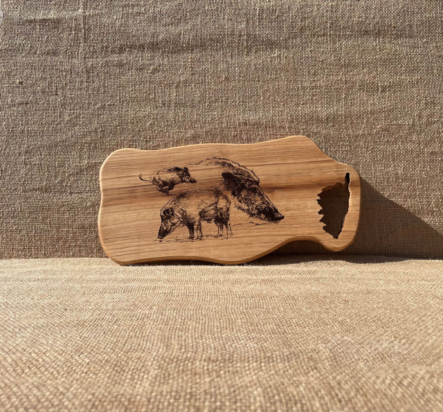 Planche à découper / sangliers
