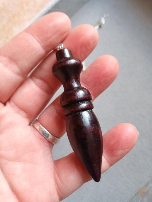 Pendule Rosmerta bois