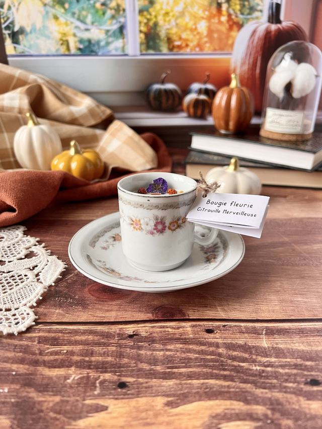 🍁 Bougie Citrouille merveilleuse - tasse à café "fleurs d'automne" avec sous-tasse
