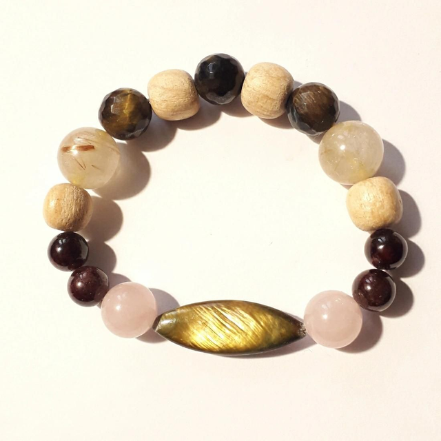 Aromatherapy Bracelet with Palo Santo and various minersls