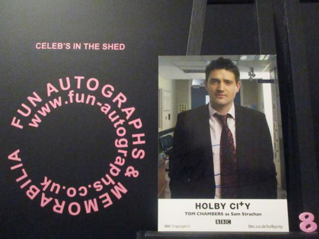 Tom Chambers (Sam Stachan) Authentic Autographed Holby City 6x4 Cast Card (8)